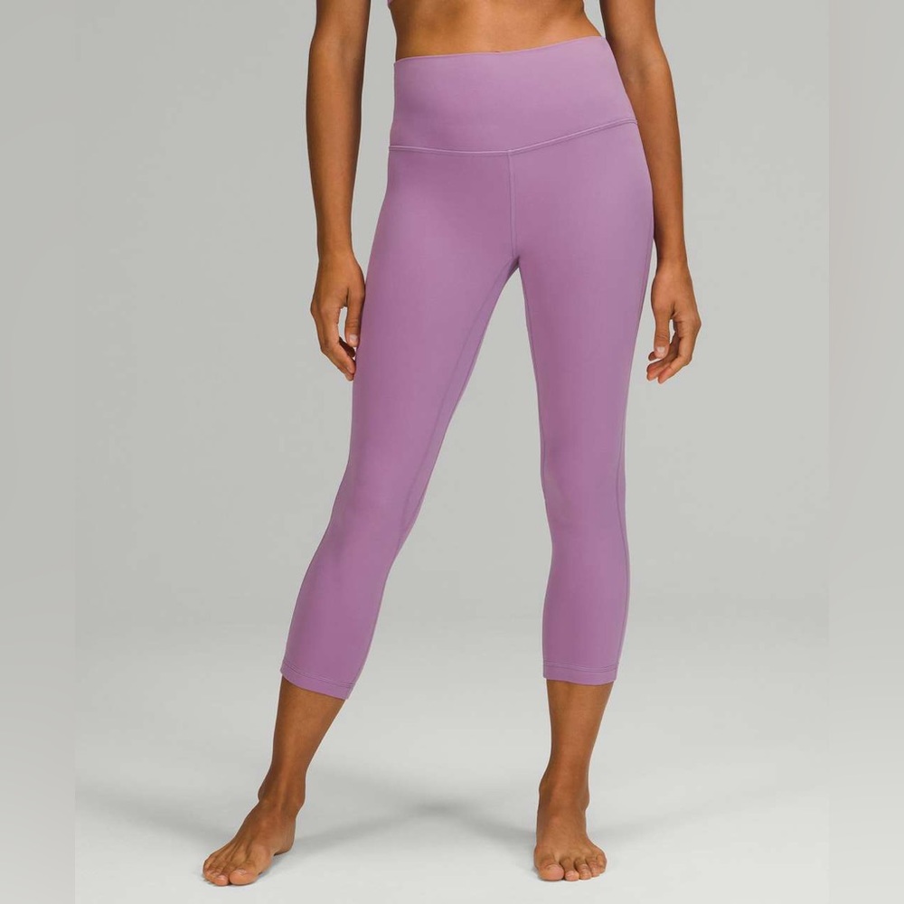 Lululemon Cropped Pants (Size 6)